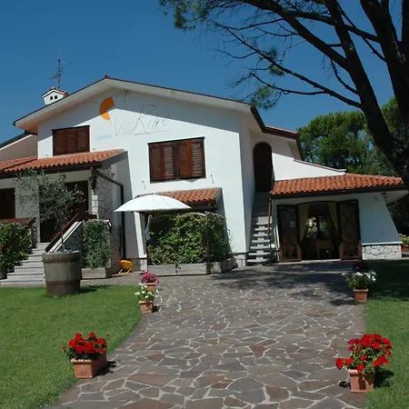 לינה וארוחת בוקר Rilke 4*