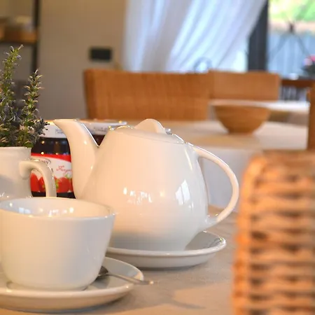 Rilke לינה וארוחת בוקר 4*